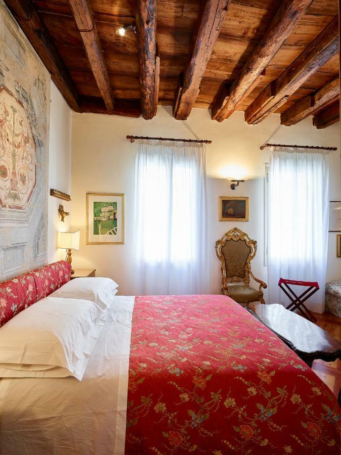Palazzo Morosini Brandolin Dimora Romantica Apartment *